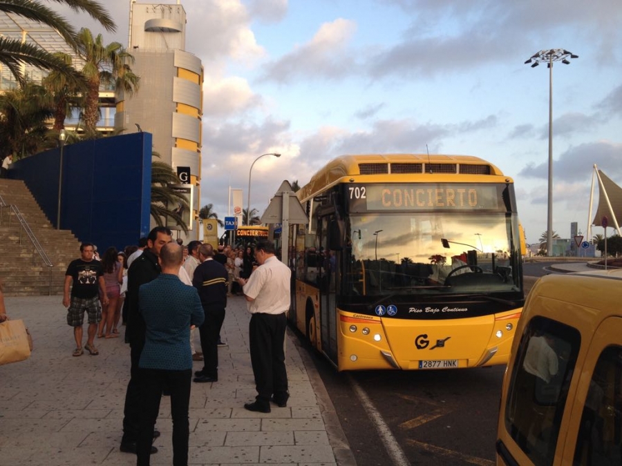 Guaguas facilita la asistencia al concierto de la OFGC en el Muelle de la Luz