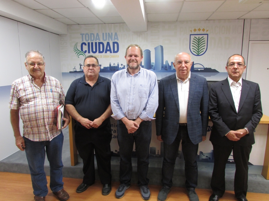 El Ayuntamiento de Las Palmas de Gran Canaria y el Cabildo incluyen tres nuevas líneas en el bono compartido entre Guaguas y Global