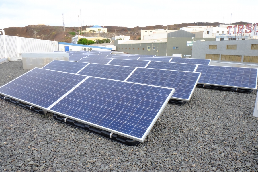 Guaguas Municipales apuesta por la energía solar de autoconsumo en sus instalaciones