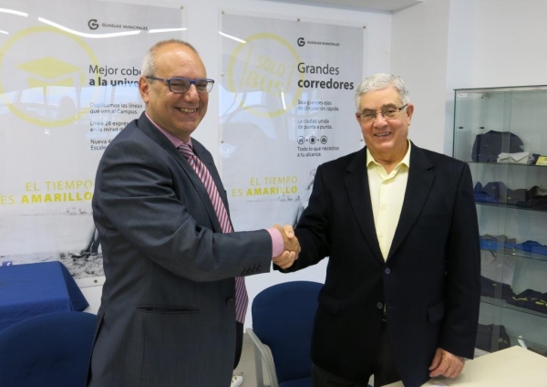 Guaguas Municipales apoya la labor social del Centro de Orientación Familiar de Canarias con la cesión de bonos a sus usuarios