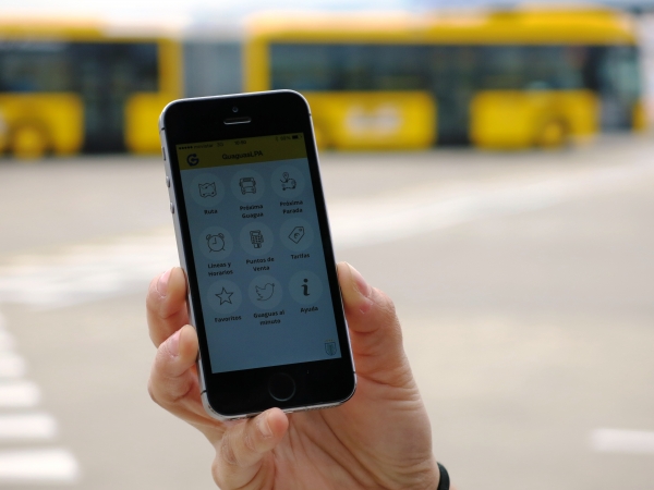 Guaguas Municipales desarrolla una nueva versión de su aplicativo informático ‘GuaguasLPA’ que avisa con una alarma de la llegada de la línea a la parada